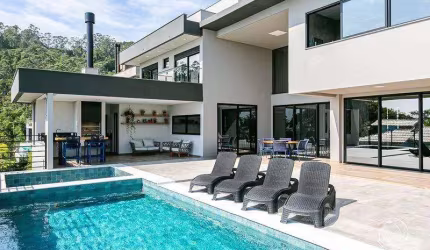 Casa para Venda em Florianópolis, Cacupé, 4 dormitórios, 4 suítes, 5 banheiros, 1 vaga