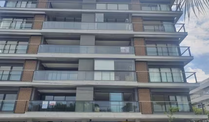Apartamento para Venda em Florianópolis, Jurerê, 3 dormitórios, 3 suítes, 4 banheiros, 2 vagas