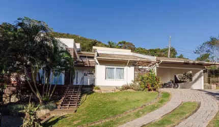 Casa para Venda em Florianópolis, Sambaqui, 3 dormitórios, 2 suítes, 2 banheiros, 2 vagas
