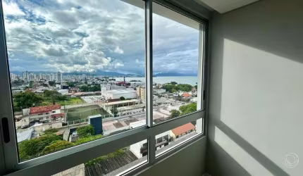 Apartamento para Venda em Florianópolis, Estreito, 2 dormitórios, 2 suítes, 3 banheiros, 1 vaga