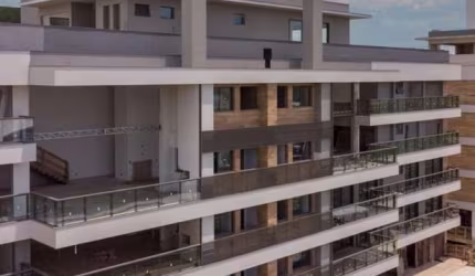 Apartamento para Venda em Florianópolis, Jurerê Internacional, 3 dormitórios, 3 suítes, 5 banheiros, 3 vagas