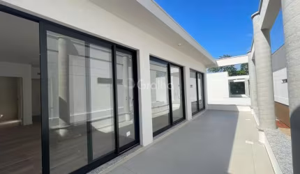 Casa para Venda em Florianópolis, Cacupé, 3 dormitórios, 3 suítes, 3 banheiros, 2 vagas