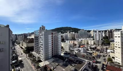 Apartamento para Venda em Florianópolis, Centro, 3 dormitórios, 1 suíte, 3 banheiros, 1 vaga