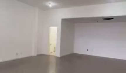 Sala Comercial para Venda em Florianópolis, Centro, 1 banheiro, 1 vaga