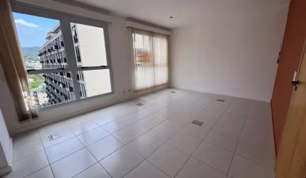 Sala Comercial para Venda em Florianópolis, Trindade, 1 banheiro, 1 vaga