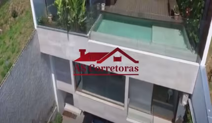 Ótima residência à venda com vista panorâmica e elevador no Parque dos Príncipes.