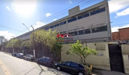 Excelente oportunidade! Galpão à venda no Jaguaré com 4.000 m², ideal para atividades comerciais, industriais ou logísticas.