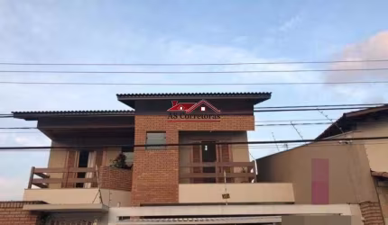 Sobrado de 366 m² com piscina à venda no bairro City Bussocaba - Uma oportunidade imperdível!