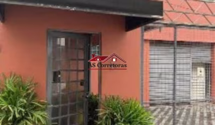 Prédio comercial de 400m² para venda ou locação na Vila Sônia, próximo ao metrô.