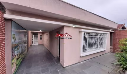 Casa térrea totalmente isolada à venda  no Jaguaré.