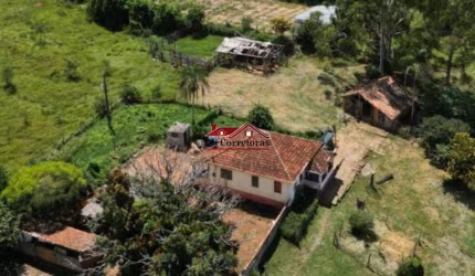 Fazenda de luxo à venda em Alfenas-MG: 4 quartos, 1 suíte, 1 sala, 3 banheiros, 7.200 m² de área.