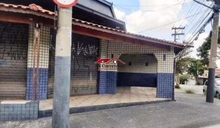 Salão Comercial para Locação na Bela Vista, Osasco-SP: 1 Sala, 1 Banheiro, 1 Vaga de Garagem - 200m² de Área