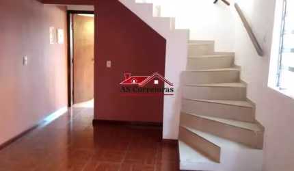 Casa à venda em São Paulo-SP, Parque Ipê: 3 quartos, 1 suíte, 1 sala, 2 banheiros, 2 vagas de garagem, 250m²!