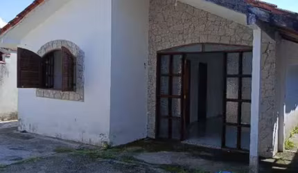 CASA A VENDA