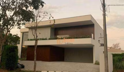 Luxuosa Casa à Venda no Condomínio Lago Azu