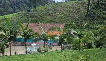 Sítio à Venda em Tapiraí - SP