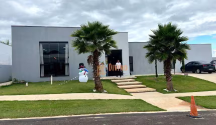 Casa à Venda no Condomínio Jardim Solar do Bosque, Jardim Novo Mundo, Sorocaba - SP