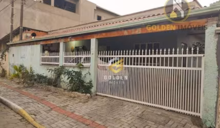 CASA AMPLA EM ITAPEMA