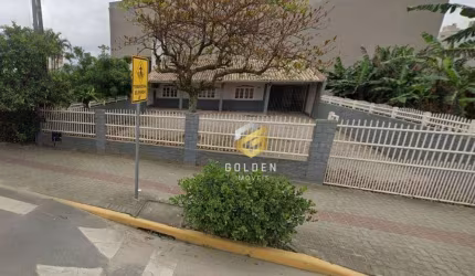 Casa com 3 dormitórios à venda, 100 m² por R$ 1.900.000,00 - Perequê - Porto Belo/SC