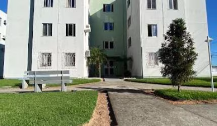 Apartamento com 2 dormitórios à venda, 51 m² por R$ 450.000,00 - Centro - Tijucas/SC