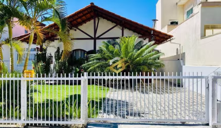 Casa com 4 dormitórios à venda, 135 m² por R$ 1.170.000,00 - Bombas - Bombinhas/SC