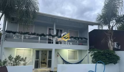 Casa com 5 dormitórios à venda, 225 m² por R$ 2.200.000,00 - Zimbros - Bombinhas/SC