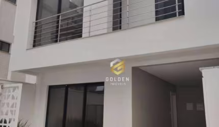 Sobrado com 3 dormitórios à venda, 220 m² por R$ 3.700.000,00 - Centro - Balneário Camboriú/SC