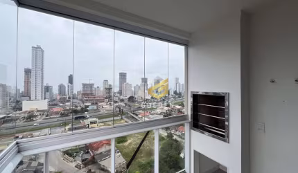 Apartamento com 2 dormitórios à venda, 70 m² por R$ 750.000,00 - Varzea - Itapema/SC