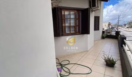 Casa com 2 dormitórios para alugar, 150 m² por R$ 4.650/mês - Centro - Tijucas/SC