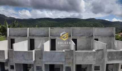 Sobrado com 2 dormitórios à venda, 125 m² por R$ 710.000,00 - Morretes - Itapema/SC