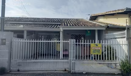 Casa em Camboriú no bairro Santa Regina com 02 dormitórios