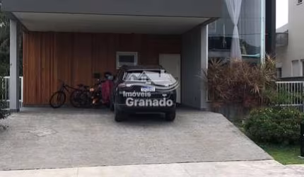 Casa no Condomínio Caledônia com 4 suítes à venda, SANTA REGINA, CAMBORIU - SC