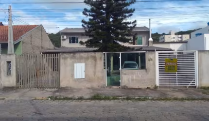 Ótimo imóvel contendo 03 casas