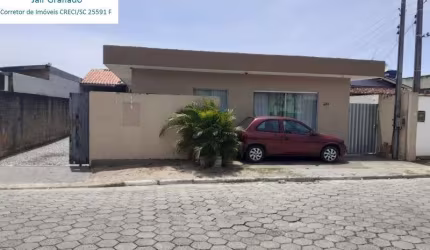 Casa com 5 dormitórios à venda no bairro AREIAS, CAMBORIU - SC