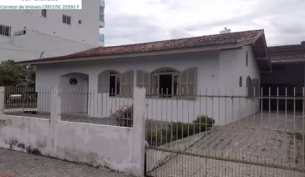 Casa com 5 dormitórios à venda no CENTRO, CAMBORIU - SC