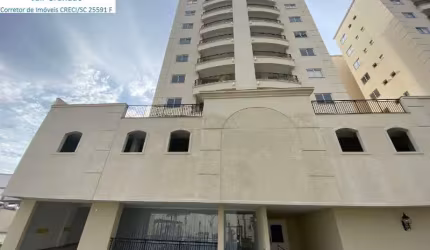 Excelente apartamento com ótima localização em Camboriú no bairro São Francisco d