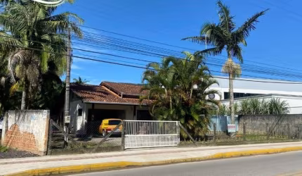 Casa em Camboriú no bairro Rio Pequeno