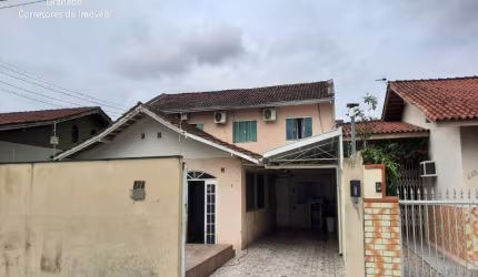 Casa semi-mobiliada em Camboriú