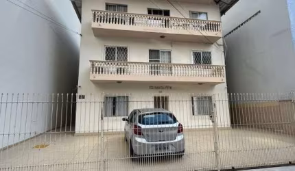 Apartamento no Centro de Balneário Camboriú com 01 dormitório
