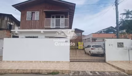 Casa à venda, monte alegre, CAMBORIU - SC com 02 Dormitórios