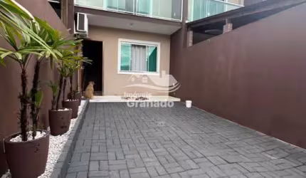 Sobrado com 3 dormitórios à venda, SANTA REGINA, CAMBORIU - SC