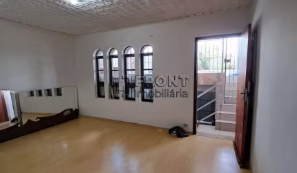 Casa com 3 quartos à venda na Azor Silva, 214, Vila Fachini, São Paulo por R$ 500.000