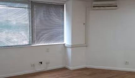 Sala comercial à venda na Avenida Engenheiro Luiz Carlos Berrini, 801, Cidade Monções, São Paulo por R$ 1.950.000