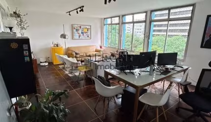 Apartamento com 4 quartos à venda na Rua São Carlos do Pinhal, 441, Bela Vista, São Paulo por R$ 1.600.000