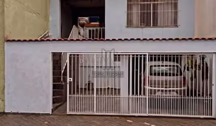 Casa com 4 quartos à venda na Rua Liberdade, Mauá, São Caetano do Sul, 175 m2 por R$ 764.500