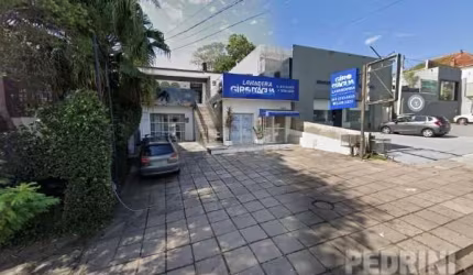 Casa comercial com 3 salas para alugar na Tristeza, Porto Alegre  por R$ 5.800