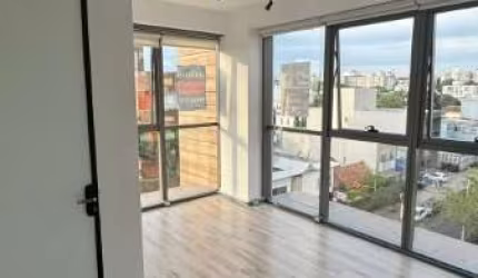 Sala comercial à venda na Tristeza, Porto Alegre  por R$ 497.000
