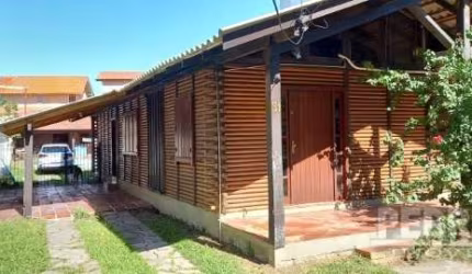 Casa com 3 quartos para alugar no Cristal, Porto Alegre  por R$ 6.500