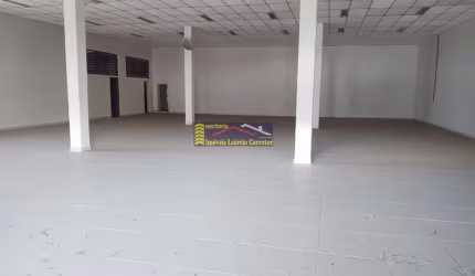 Salão Comercial para Locação em Valinhos, Jardim Maria Rosa, 4 banheiros