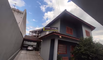 Casa Venda em Valinhos SP, AC: 331,00 m², T:420,00 m², 4 dorms, Piscina  - R$ 850mil Troca Casa Térrea Menor Valor